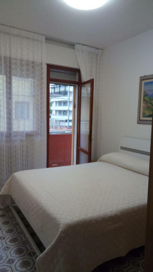 Appartamento Al Mare Lorella 소토마리나 외부 사진