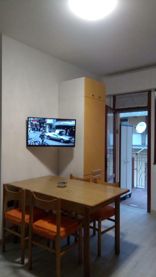 Appartamento Al Mare Lorella 소토마리나 외부 사진